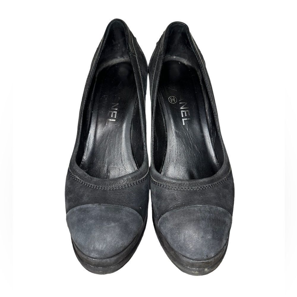 CHANEL Black Suede Heels - Picture 16 of 16